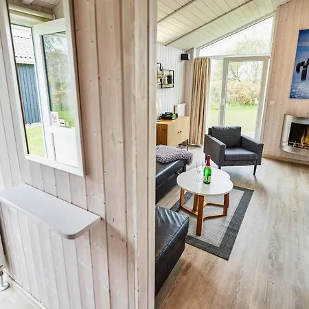 4 Star In Friedrichkoog *